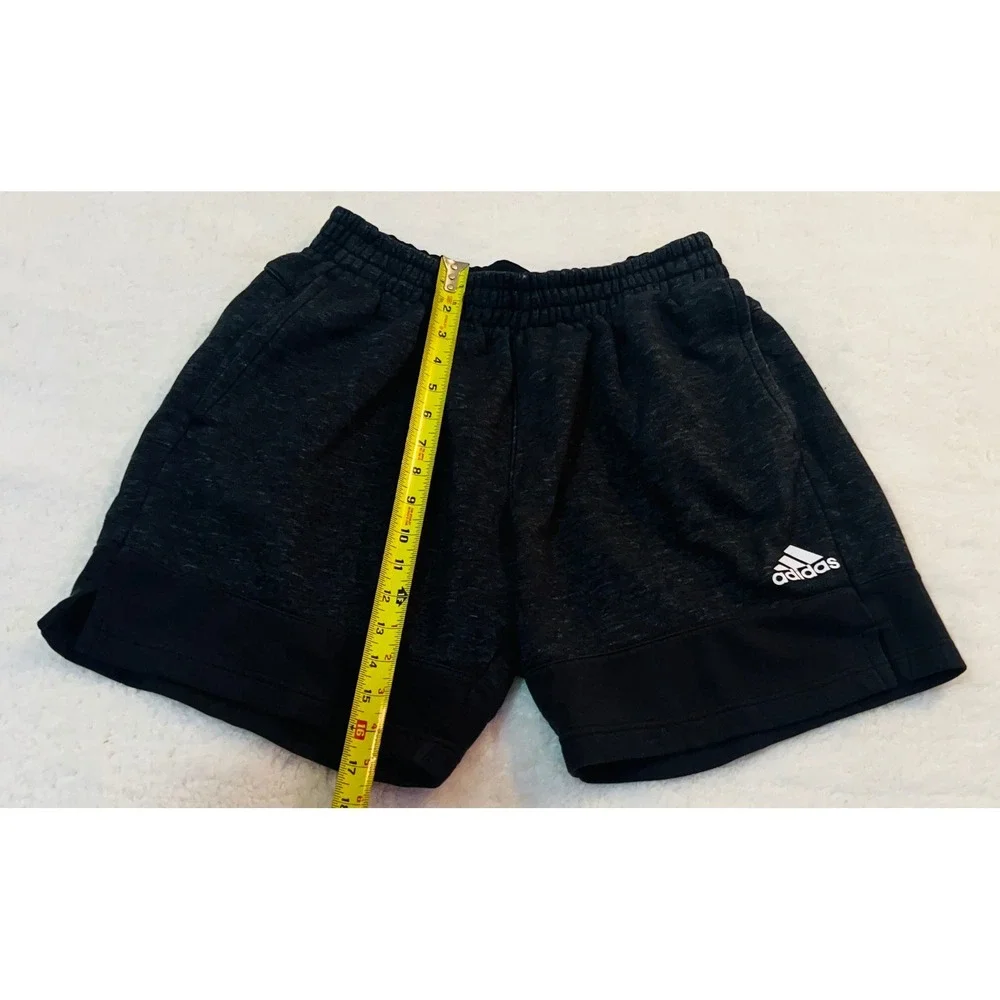 Adidas Mens Heather Grey Black Athletic Fleece Gym Shorts Size Medium